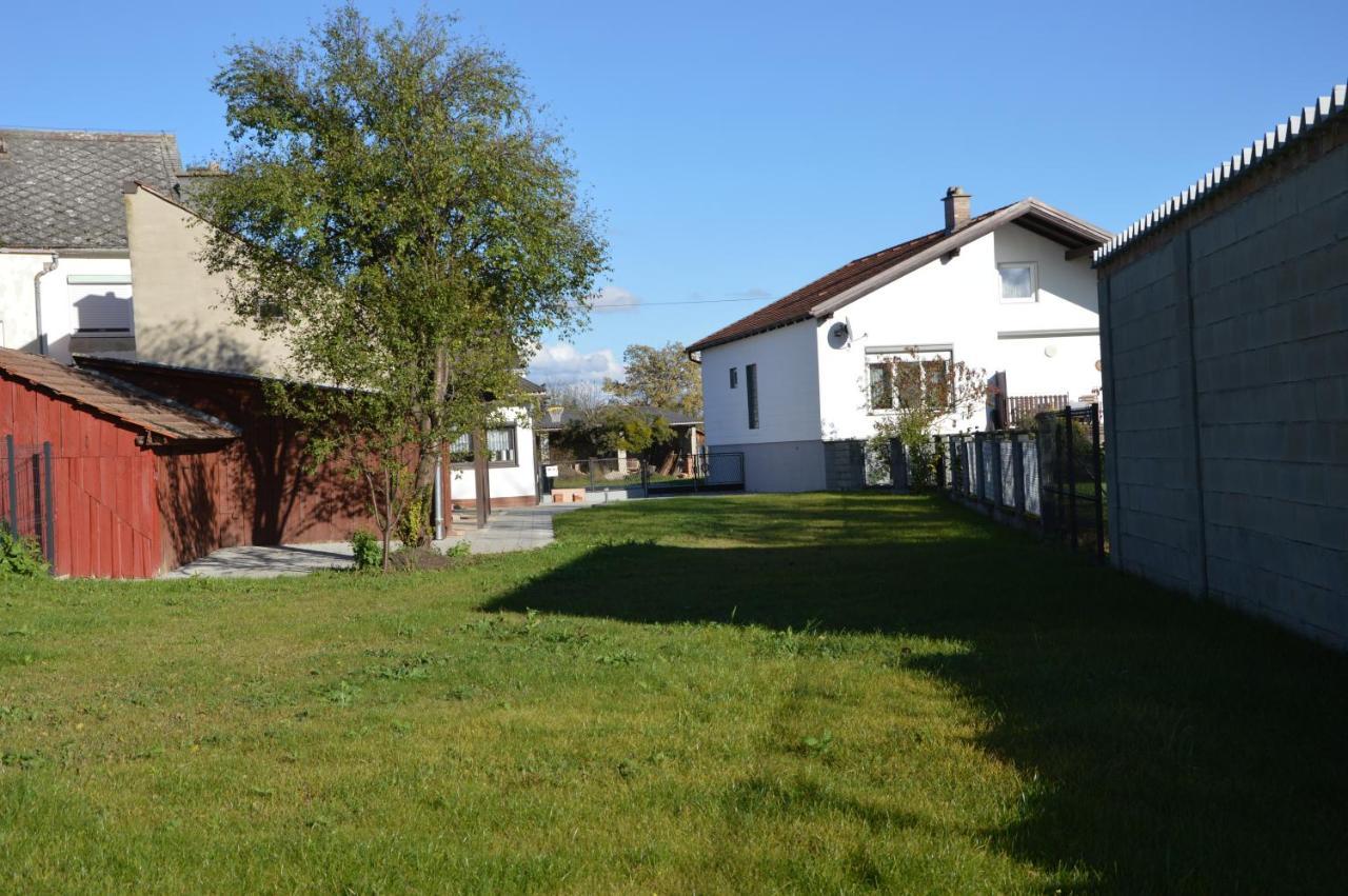 Kinderlachen Garantiert Lutzmannsburg Exterior foto
